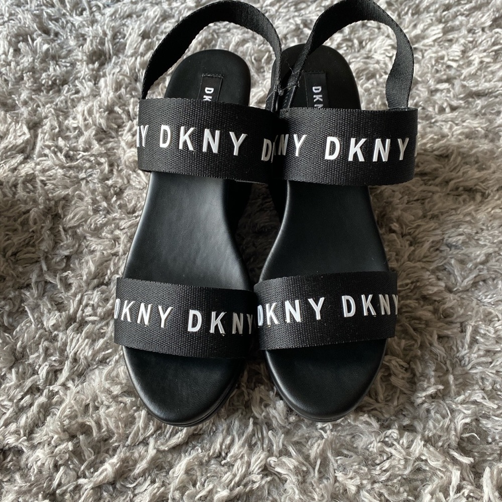 DKNY wedge heels size 8.5 brand new never worn